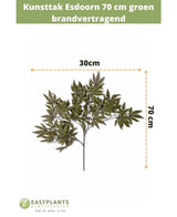 Künstlicher Ahornzweig 70 cm grün feuerfest, 30 cm breit, vor weißem Hintergrund mit Größenangabe. Text oben, Easyplants Kunstplanten-Logo unten. Ideal für einen herbstlichen Akzent in Ihrem Interieur.