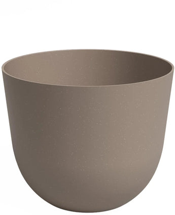 De Plantenbak Havanna Ø20cm x H17cm is een effen, ronde, lichtbruine bloempot met een gladde matte afwerking en zonder zichtbare decoraties, afgebeeld tegen een witte achtergrond.